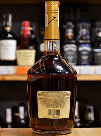 Купить французский коньяк Hennessy, VS, 1.5л, в Киеве | OKwine
