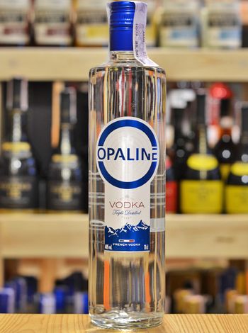 Opaline 0.7л купить водку в Киеве, доставка | OKwine