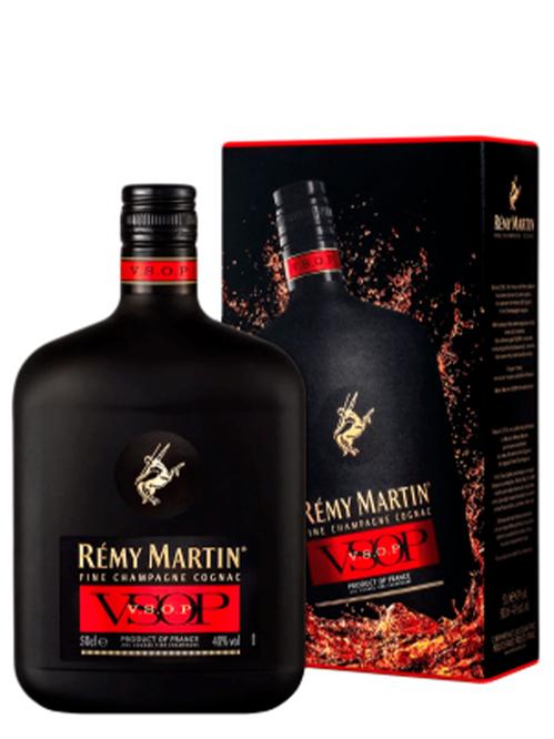Коньяк Реми Мартен / Remy Martin, VSOP, 40%, 0.5л, в коробке Коньяк Реми Мартен / Remy Martin, VSOP, 40%, 0.5л, в коробке фото
