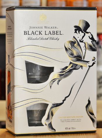 Black Label Johnnie Walker 40% 0.7л в подарочной коробке + 2 бокала