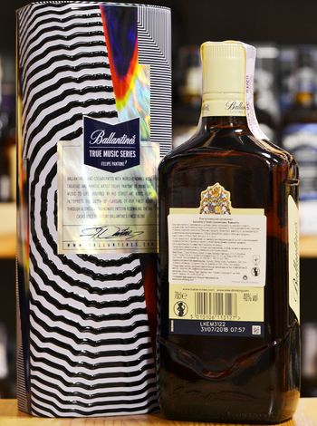 Ballantines Finest 0.7л в коробке, купить виски | OKwine
