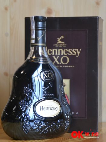 Купить французский коньяк Hennessy, XO, 1.5л, в коробке | OKwine