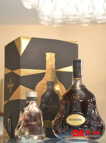 Коньяк Hennessy, XO, 0.7л + фляга (кор.) | Купить в OKwine