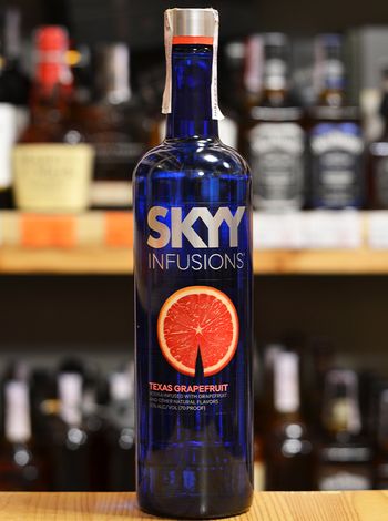 SKYY Grapefruit 35% 0.75л купить водку в Киеве | OKwine