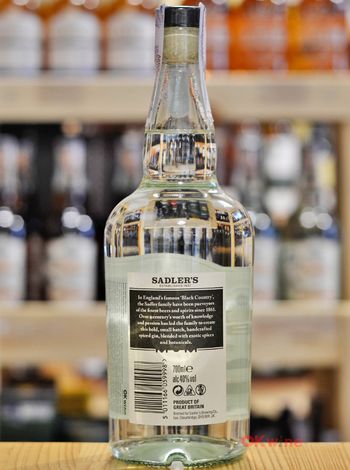 Қызметшімен әдемі порно Қатты әтешті жақсы сорады