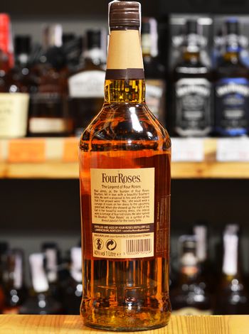 Four Roses 1л, купить виски в Киеве с доставкой | OKwine