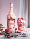 Лікер Бейліс, Полуниця і Крем / Baileys, Strawberries & Cream, 17%, 0.7л Photo 2 Лікер Бейліс, Полуниця і Крем / Baileys, Strawberries & Cream, 17%, 0.7л Photo 2