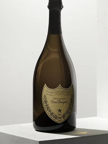 Dom Perignon купить шампанское в коробке 0.75л | OKwine