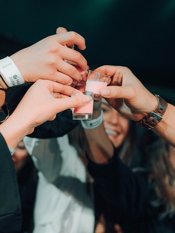 Kilda Strawberry Tequila Cream 17% 0.7л купити лікер з доставкою