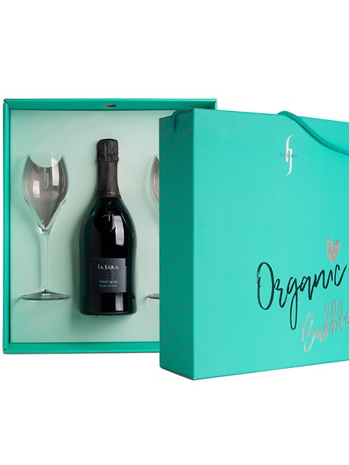 Ігристе вино Ла Джара, Пино Нуар, Блан де Нуар / La Jara, Pinot Noir, Blanc de Noir, біле брют 0.75л, в подарунковій коробці + 2 келихи Ігристе вино Ла Джара, Пино Нуар, Блан де Нуар / La Jara, Pinot Noir, Blanc de Noir, біле брют 0.75л, в подарунковій коробці + 2 келихи фото