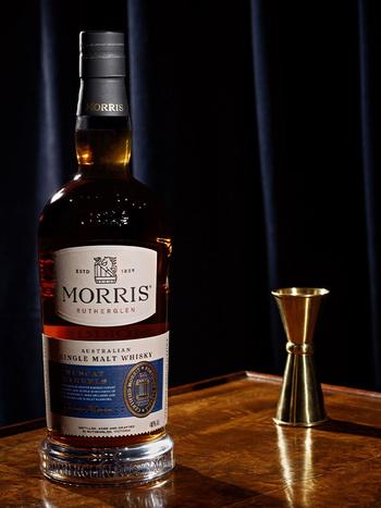 Morris Muscat Barrel 46% 0.7л купити віскі з доставкою | OKWINE