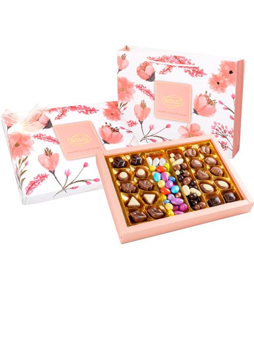 Конфеты ассорти шоколадных пралине и драже "Flower Boutique", Bolci, 500г Конфеты ассорти шоколадных пралине и драже "Flower Boutique", Bolci, 500г фото