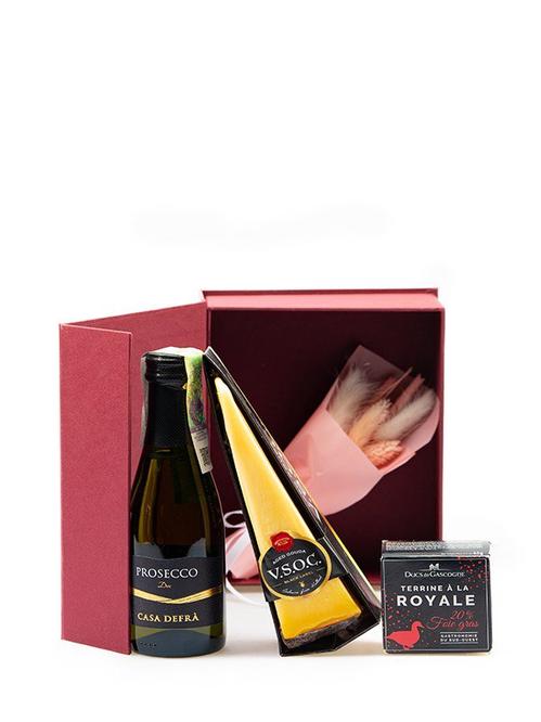 Набор Игристое вино Prosecco Casa Defra в мини бутылочке с сыром Гауда Daily Dairy, террином Ducs de Gascogne и букетом из сухоцветов Набор Игристое вино Prosecco Casa Defra в мини бутылочке с сыром Гауда Daily Dairy, террином Ducs de Gascogne и букетом из сухоцветов фото