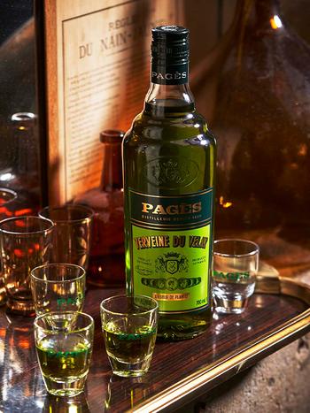 Pages Verveine du Velay Verte 0.7л купити лікер | OKWINE