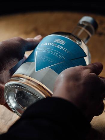 Lawrenny Highlands 40% 0.7л купить джин с доставкой | OKWINE